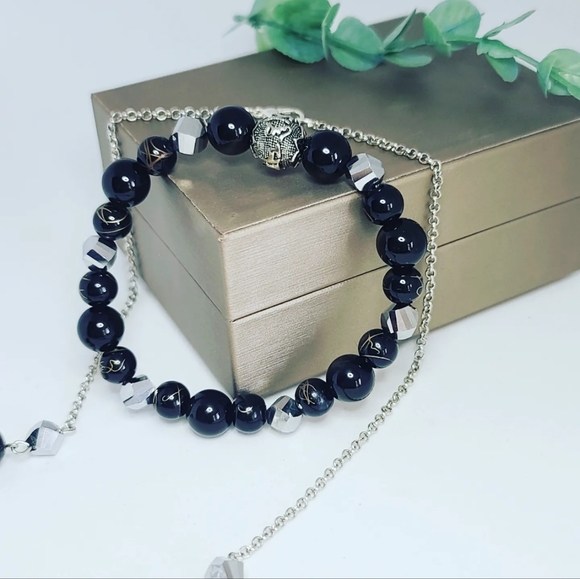 Black Agate, Black Frosted Glass, Silver Cresh glass set - Picture 2 of 4